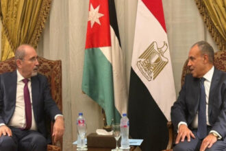 الصفدي وعبدالعاطي يبحثان العلاقات الثنائية والتطورات الإقليمية في القاهرة