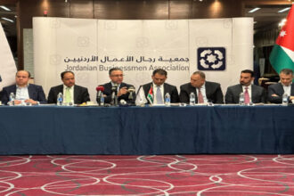 القضاة: خطة احترازية لضمان تدفق البضائع إلى الأردن في حال إغلاق باب المندب