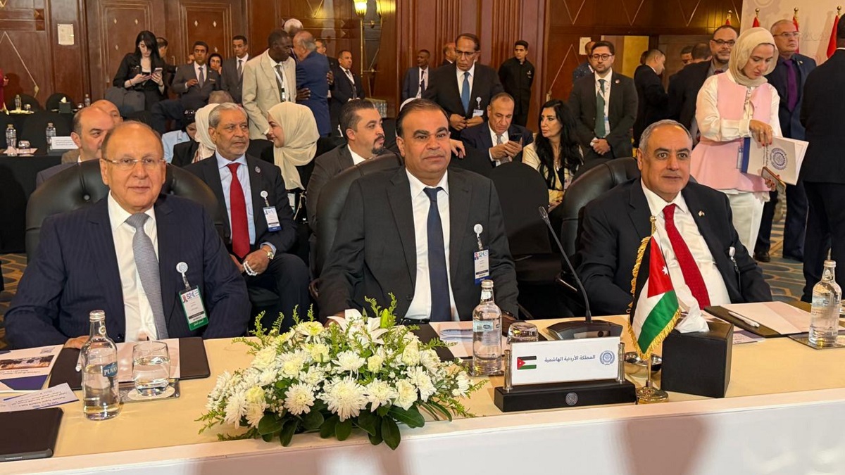 صورة حول : الوفد الأردني في مؤتمر العمل العربي: توحيد الجهود لتعزيز التشغيل والحماية الاجتماعية الوفد الأردني في مؤتمر العمل العربي: توحيد الجهود لتعزيز التشغيل والحماية الاجتماعية