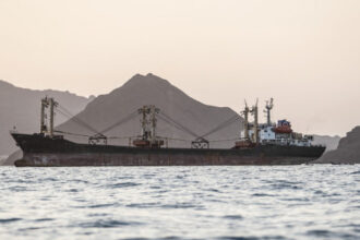 قطر تحذر من إغلاق باب المندب: سيكون كارثيًا على العالم