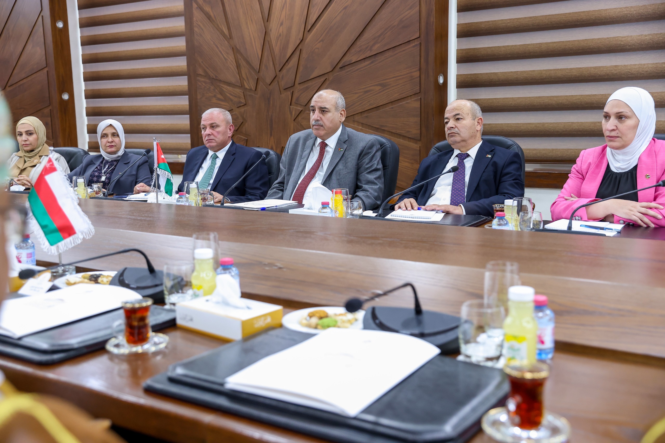 القاضي والمعولي يؤكدان متانة علاقات الأردن وسلطنة عُمان وأهمية تعزيز التعاون البرلماني