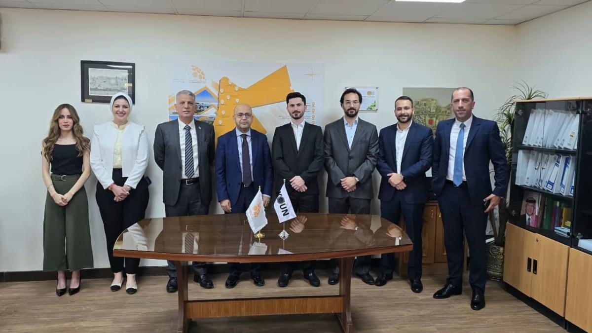 صورة حول : عبيدات يوقع مذكرة تفاهم لاستكشاف حلول المدن الصناعية الذكية والخدمات اللوجستية المتقدمة عبيدات يوقع مذكرة تفاهم لاستكشاف حلول المدن الصناعية الذكية والخدمات اللوجستية المتقدمة