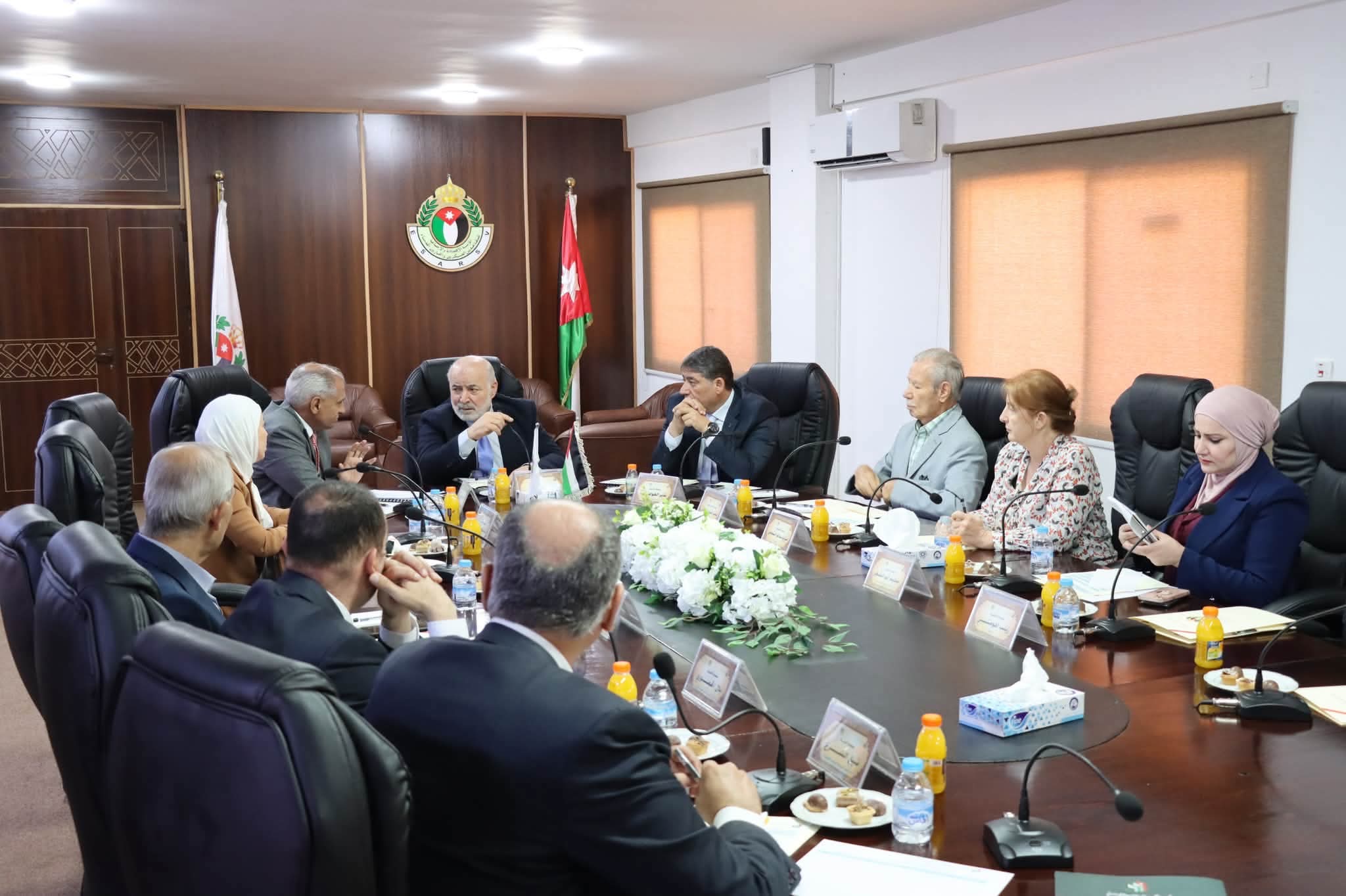 لجنة السياسات الاجتماعية تبحث رصد اتجاهات الرأي العام تجاه القضايا الاقتصادية والاجتماعية