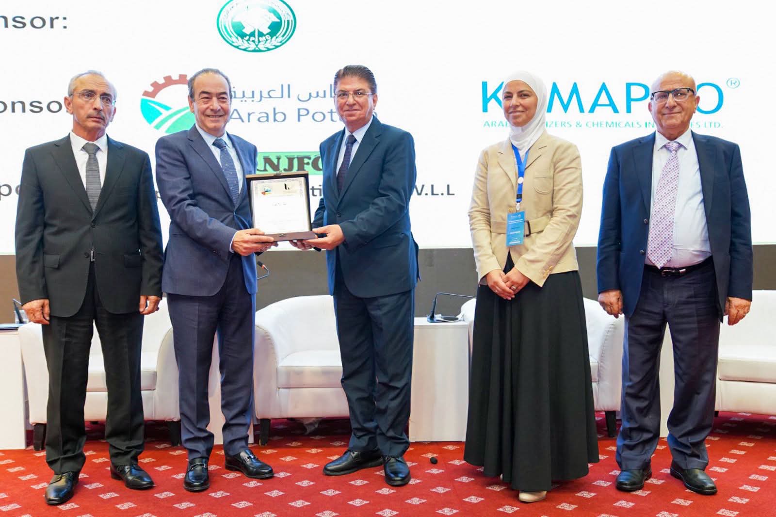 صورة حول : انطلاق الملتقى الأردني الدولي الثالث لسلامة العمليات الكيميائية انطلاق الملتقى الأردني الدولي الثالث لسلامة العمليات الكيميائية