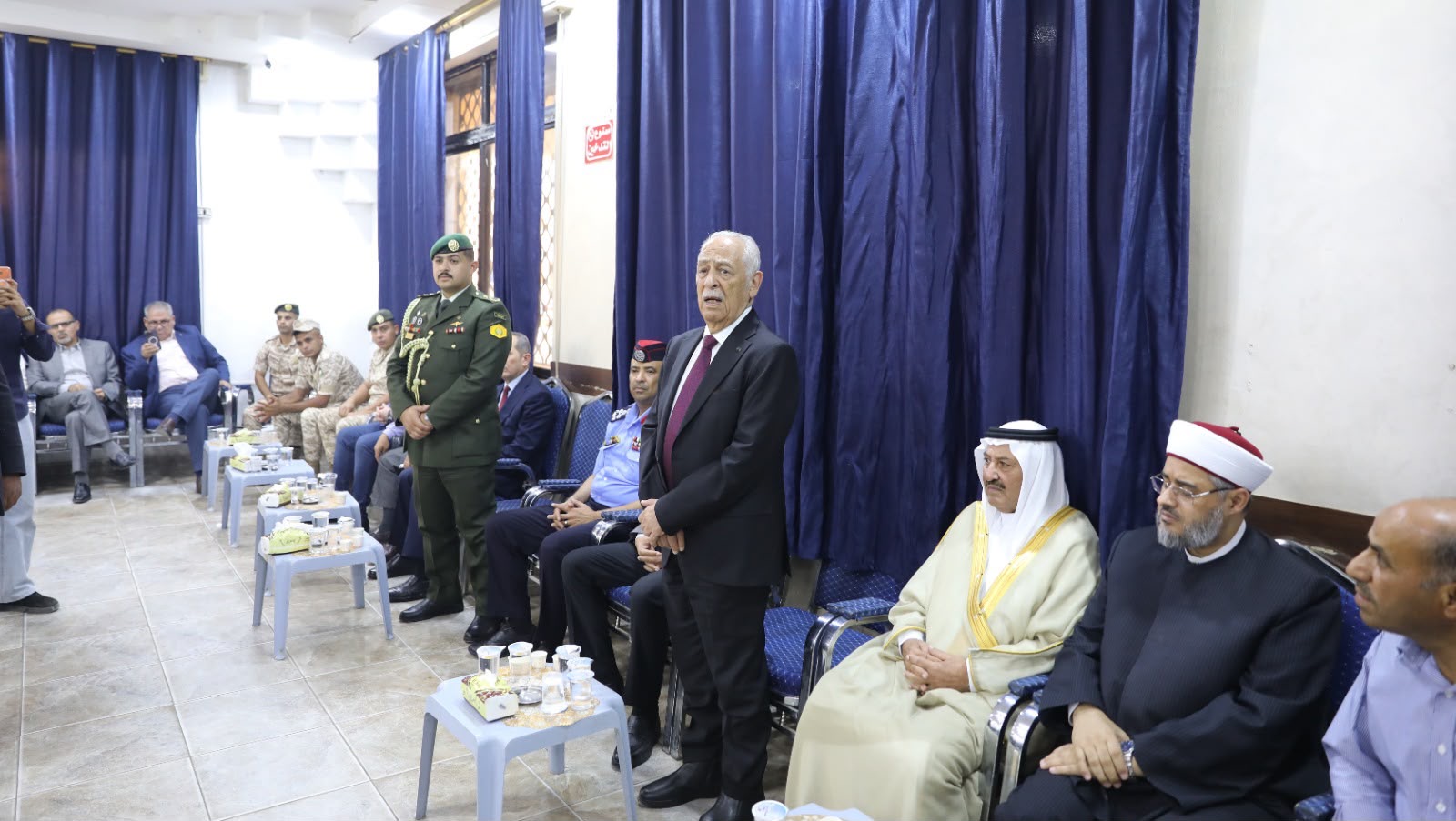 مندوبا عن الملك وولي العهد... العيسوي يعزي الدبايبة والشوابكة وآل عبدالهادي