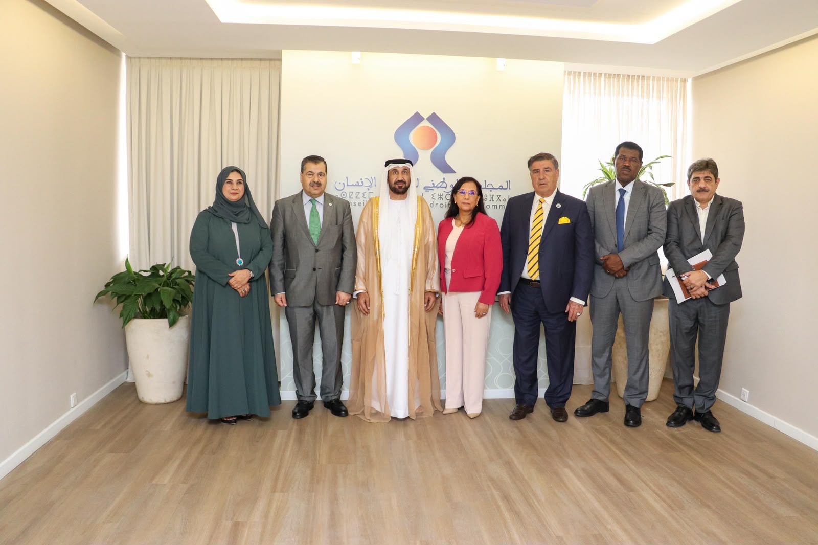 صورة حول : قبيل الانتخابات المغربية.. الحنيطي ووفد البرلمان العربي يبحثان مع مجلس حقوق الإنسان ضمانات النزاهة والشفافية قبيل الانتخابات المغربية.. الحنيطي ووفد البرلمان العربي يبحثان مع مجلس حقوق الإنسان ضمانات النزاهة والشفافية