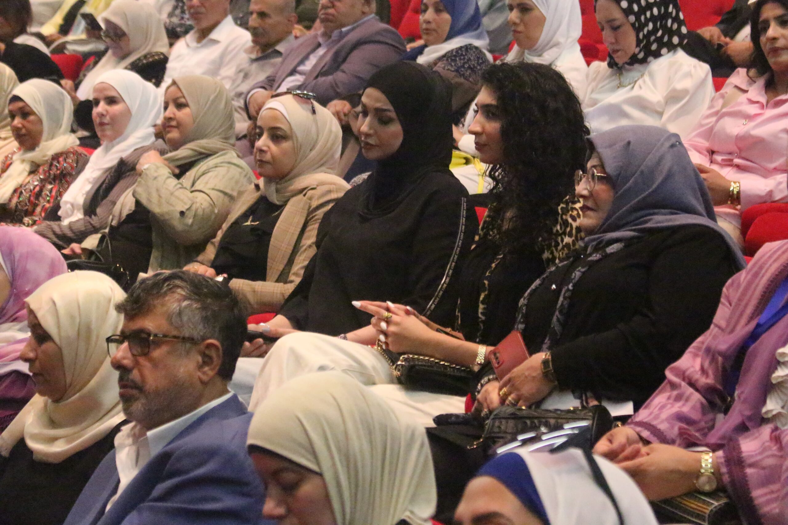 تكريم المستشارة ربى عوني الرفاعي خلال حفل "سيدات بضياء الملكة" بمناسبة عيد ميلاد الملكة رانيا