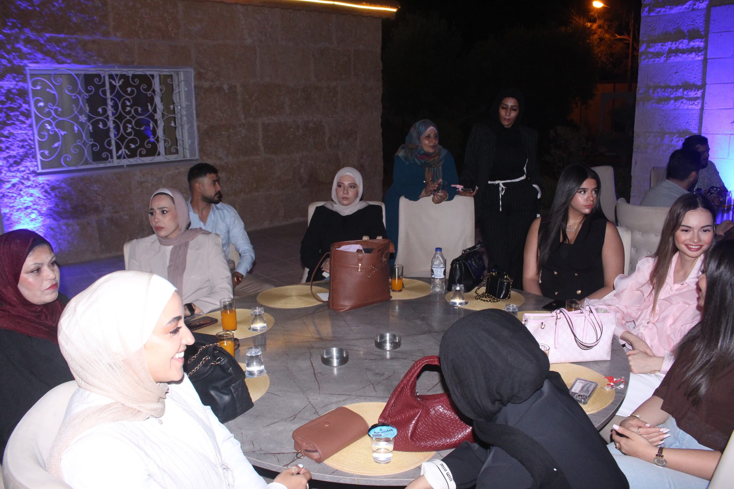 «عشانك» ينطلق رسميًا.. تطبيق أردني جديد يضع كل ما تحتاجه بين يديك