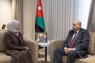 القاضي يلتقي وزيرة الخارجية اليمنية