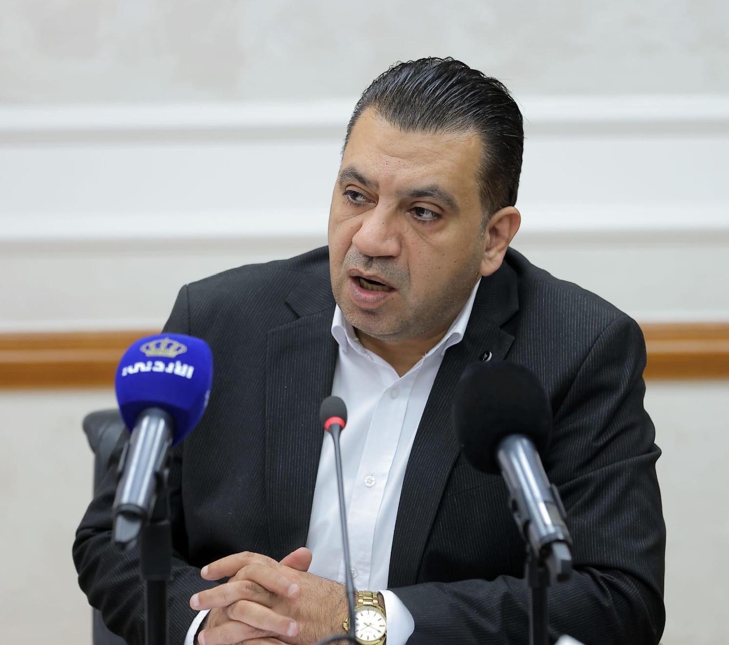صورة حول : السعود: الإرهاب لن ينال من الأردن وسيبقى أقوى من أوهام الجبناء ومخططاتهم السعود: الإرهاب لن ينال من الأردن وسيبقى أقوى من أوهام الجبناء ومخططاتهم
