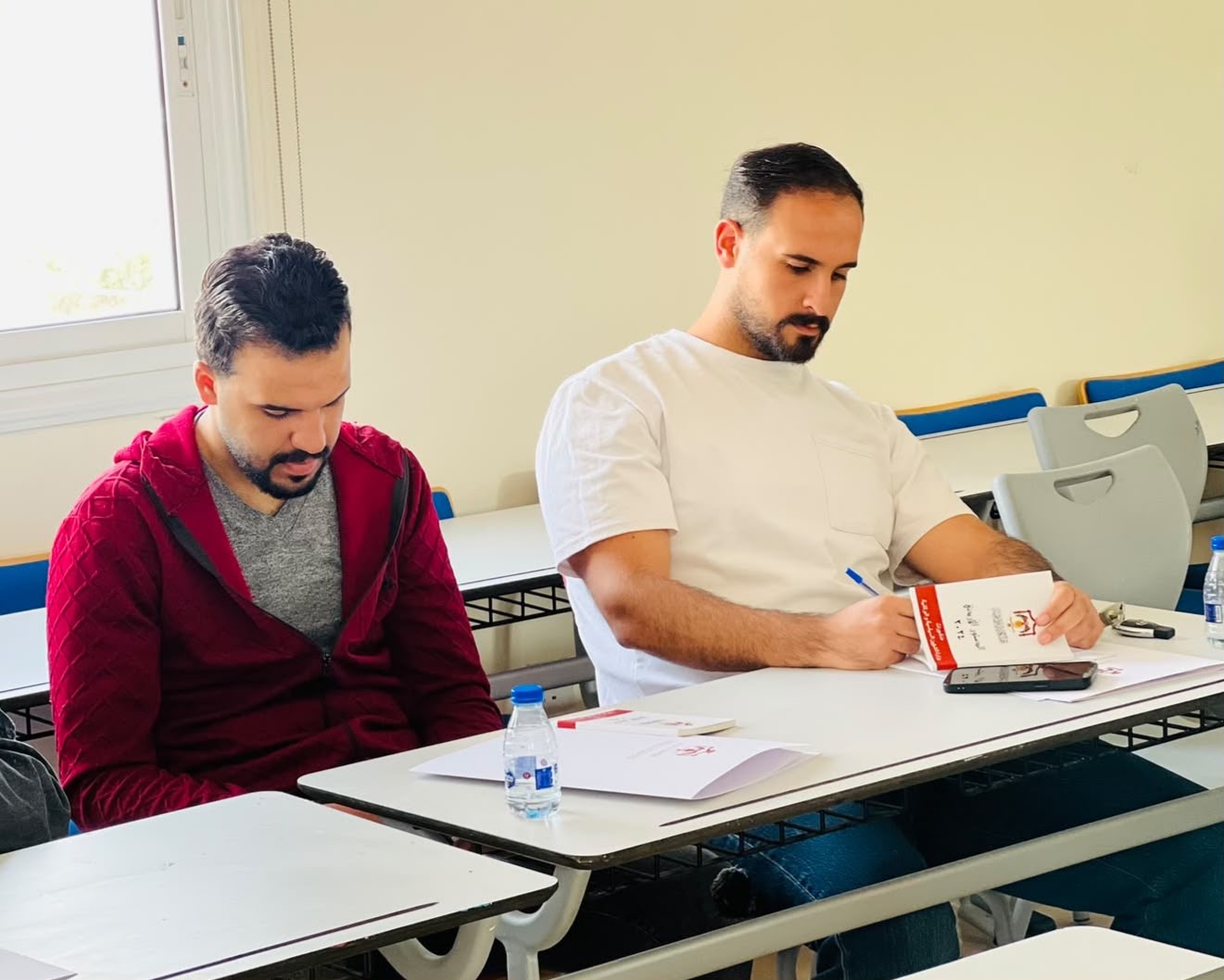 "الشؤون السياسية والبرلمانية" تعقد جلسة حوارية لشباب من الاحزاب في محافظة الطفيلة