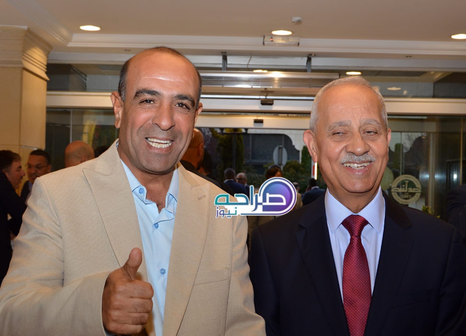 رئيس واعضاء "صناعة عمان" وممثلو القطاعات الصناعية يستقبلون المهنئين