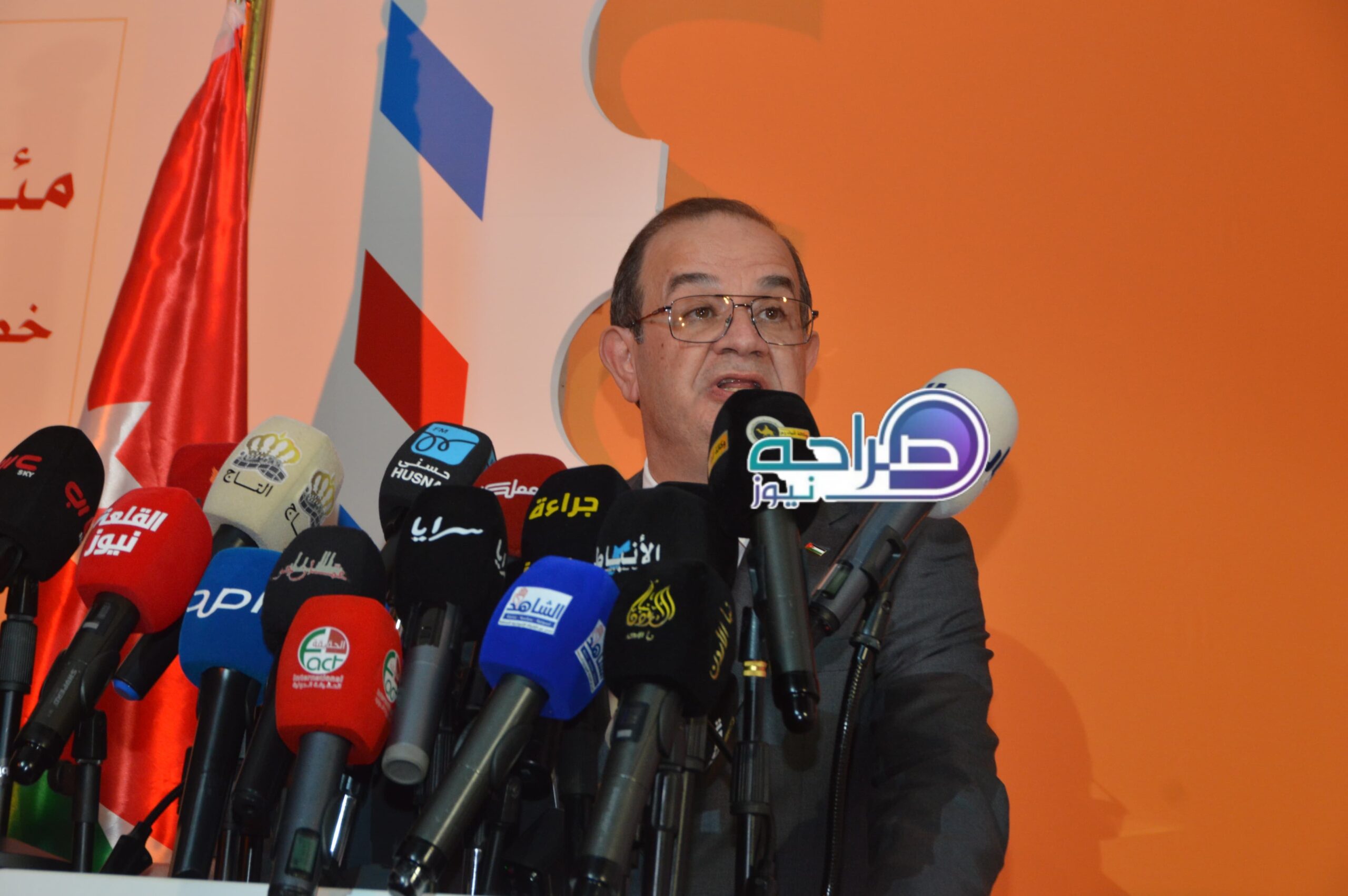 البريد الاردني يحتفل بمرور مئة عام على اصدار أول طابع اردني