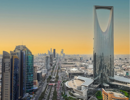 فرنسا تبدأ نشر وسائل عسكرية لدعم السعودية