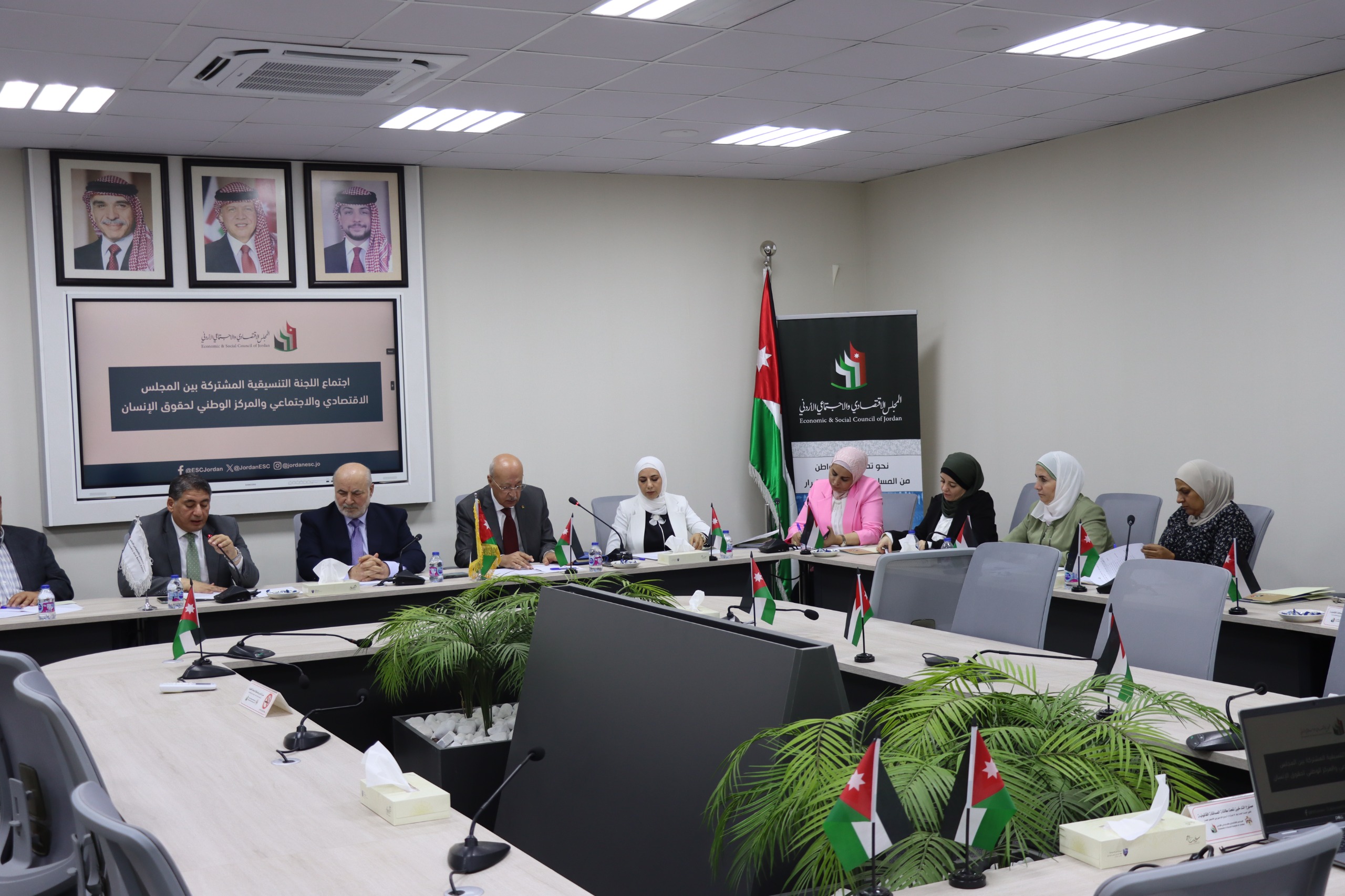 صورة حول : شتيوي: المجلس يسهم في تطوير السياسات العامة.. والشمايلة يؤكد أهمية تكامل الجهود الوطنية والعواملة يربط التوصيات بالاولويات شتيوي: المجلس يسهم في تطوير السياسات العامة.. والشمايلة يؤكد أهمية تكامل الجهود الوطنية والعواملة يربط التوصيات بالاولويات