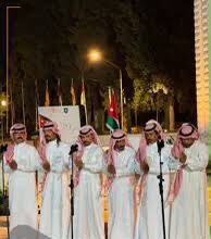 من عمق البادية حملوا التراث الأصيل بأكفهم
