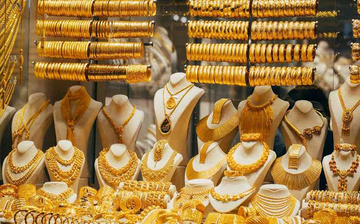 أسعار الذهب تعاود الارتفاع من جديد الخميس