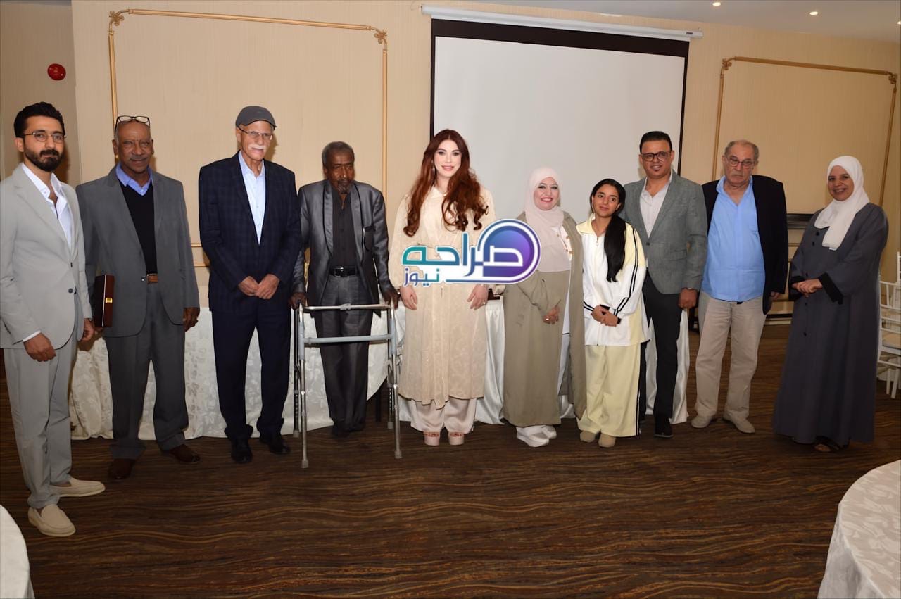 «أعطونا الطفولة» يجمع المسرح والحوار حول عالم الطفل