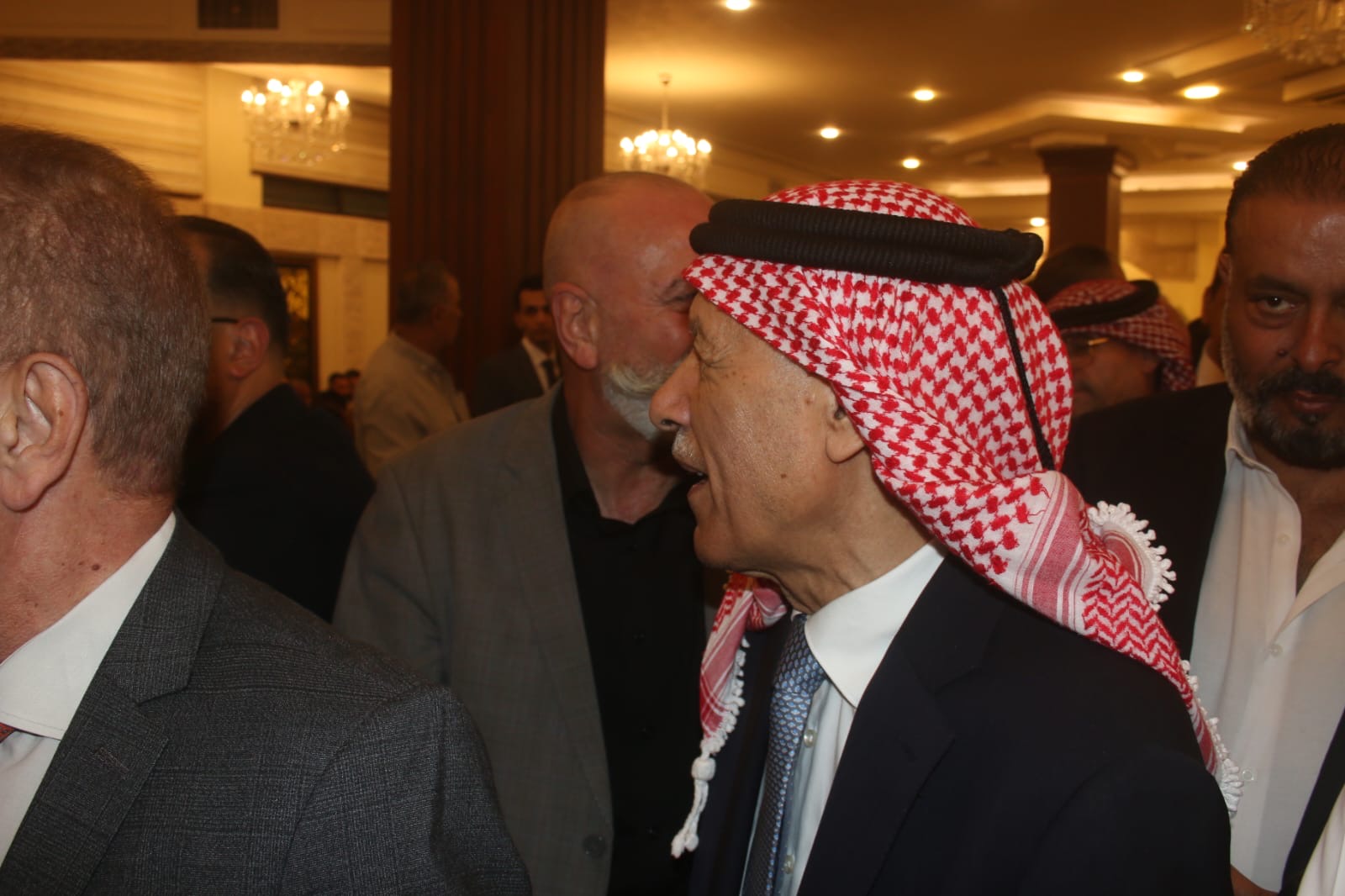 آل الحراسيس وال ابو عواد نسايب .. معالي جمال الصرايرة طلب والشيخ ابو عواد أجاب بطلب