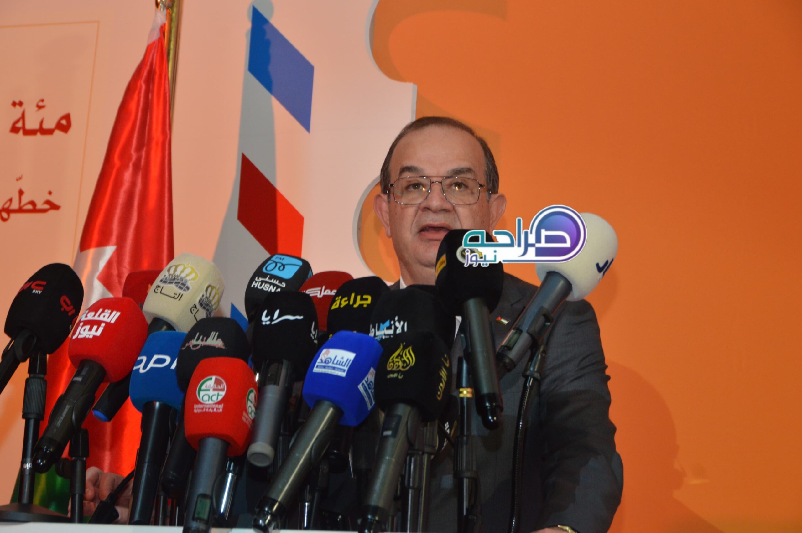 البريد الاردني يحتفل بمرور مئة عام على اصدار أول طابع اردني