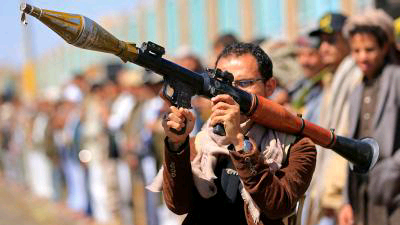 صورة حول : قتيلان و6 مصابين في الهجوم على القصر الرئاسي بعدن قتيلان و6 مصابين في الهجوم على القصر الرئاسي بعدن