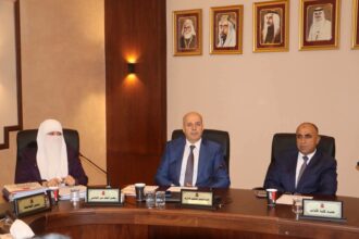 مجلس عمداء جامعة مؤتة يستهل جلسته بدقيقة صمت على أرواح شهداء حادثة كنيسة حمود ويؤكد أهمية مواجهة الفكر المتطرف