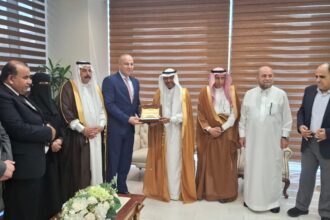 الكباريتي يطالب بزيادة حصة الأردن من الحجاج ونائب وزير الحج السعودي يبدي اهتمامه بالمطلب