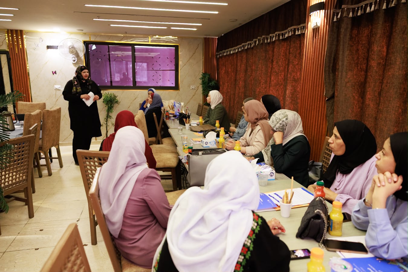 ورشة تدريبية لعمال وعاملات القطاع الزراعي في دير علا