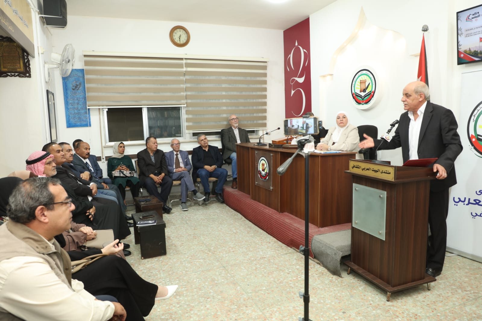 صورة حول : البيت العربي الثقافي يفتتح الموسم الثالث من "أيام ثقافية أردنية" بعنوان "السردية الأردنية البيت العربي الثقافي يفتتح الموسم الثالث من "أيام ثقافية أردنية" بعنوان "السردية الأردنية