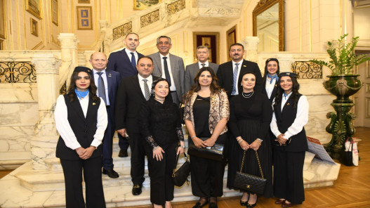 بحث تعزيز الشراكات السياحية بين الأردن ومصر