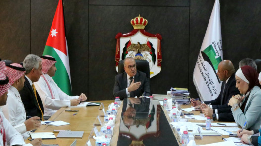 أبو السمن والصندوق السعودي للتنمية يتابعان تنفيذ المشاريع ونسب الإنجاز