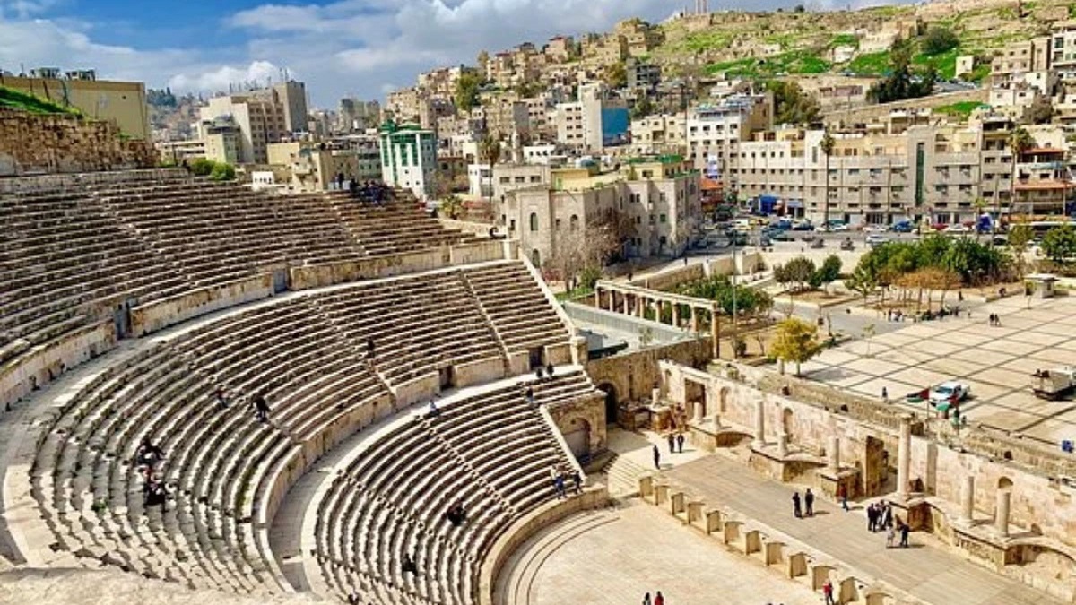صورة حول : الأردن يكثف جهوده لاستقطاب السياح الروس والصينيين الأردن يكثف جهوده لاستقطاب السياح الروس والصينيين