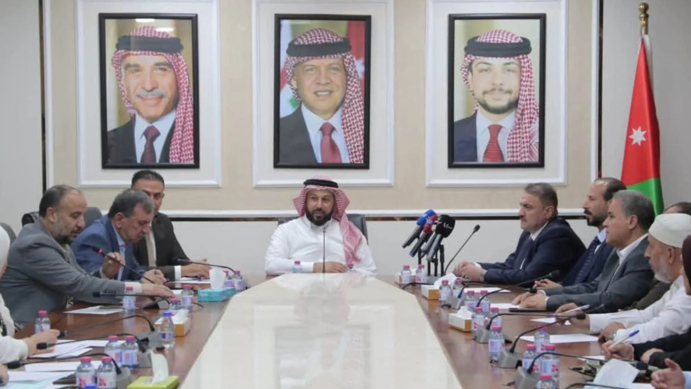 صورة حول : "التربية النيابية" تؤكد أهمية تعزيز الشراكة مع مجالس التطوير التربوي "التربية النيابية" تؤكد أهمية تعزيز الشراكة مع مجالس التطوير التربوي