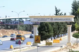 الأردن يعزي مصر بضحايا حادث السير على طريق القاهرة–أسيوط