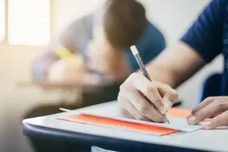 التربية: التوجيهي الخارجي بمعدل منخفض لا يعزز فرص القبول الجامعي