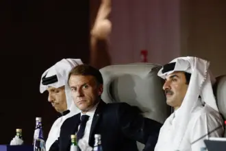 ماكرون يؤمن إمدادات قطرية من الغاز الطبيعي الشتاء