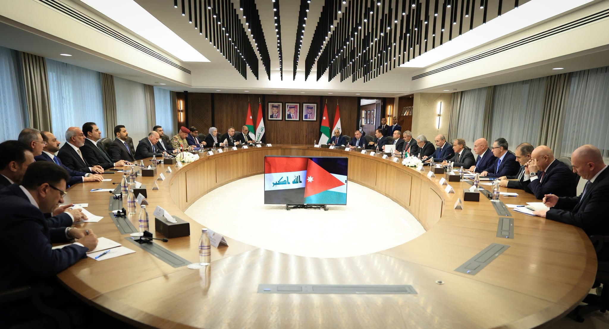 حسان والزيدي يشهدان توقيع 9 اتفاقيات لتعزيز التعاون بين الأردن والعراق