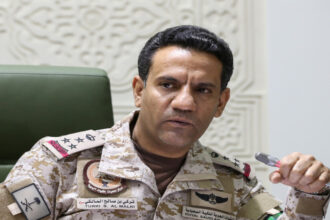 الدفاعات السعودية تعترض صاروخاً باليستياً حوثياً شرق المملكة
