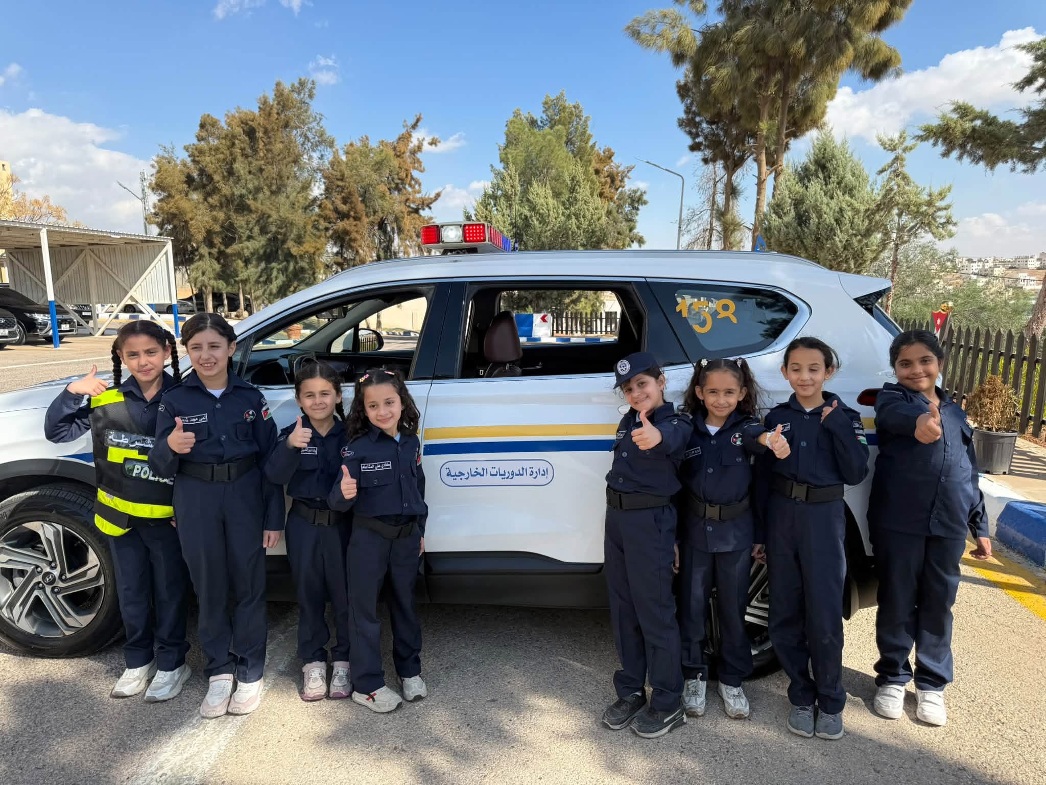 الدوريات الخارجية تستقبل طلبة قرطاج الدولية ضمن مبادرة الشرطي الصغير