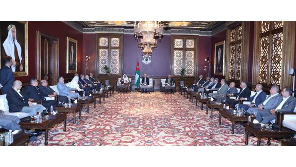 صورة حول : العيسوي: الملك يضع أمن الأردنيين وكرامتهم في صدارة أولوياته.. وسلامتهم خط أحمر العيسوي: الملك يضع أمن الأردنيين وكرامتهم في صدارة أولوياته.. وسلامتهم خط أحمر
