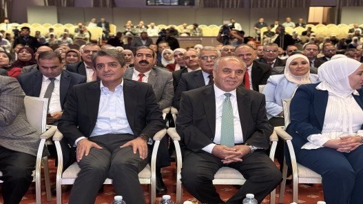 المحافظة: تقدير المعلم يكون بسياسات داعمة وتمكين يليق بمكانته