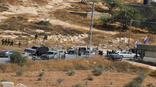 صورة حول : شهيد وإصابتان برصاص الاحتلال قرب مدخل بني نعيم شرق الخليل شهيد وإصابتان برصاص الاحتلال قرب مدخل بني نعيم شرق الخليل
