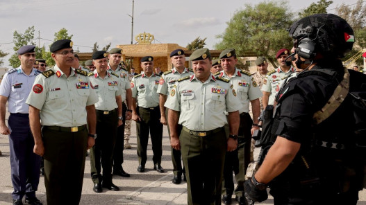 صورة حول : الحراسيس يؤكد ضرورة تقديم الخدمات والتسهيلات الممكنة للمسافرين الحراسيس يؤكد ضرورة تقديم الخدمات والتسهيلات الممكنة للمسافرين