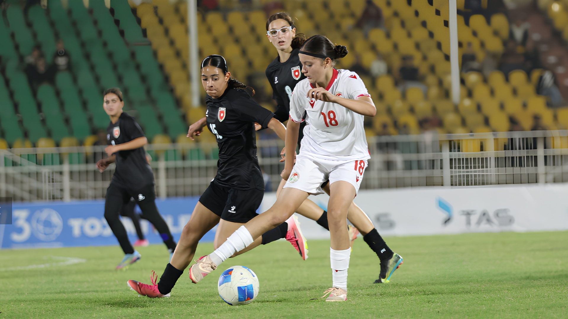 صورة حول : المنتخب الوطني ت17 يتعادل مع طاجيكستان في تصفيات كأس آسيا المنتخب الوطني ت17 يتعادل مع طاجيكستان في تصفيات كأس آسيا