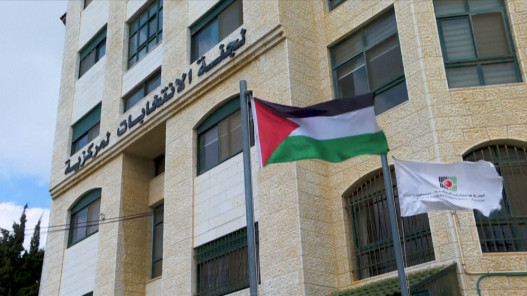 صورة حول : إسرائيل ترفض دخول لجنة الانتخابات إلى غزة والقدس إسرائيل ترفض دخول لجنة الانتخابات إلى غزة والقدس