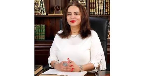 صورة حول : هو وهي: هل تحمينا العادات والتقاليد.. أم تحبسنا في قلعة الماضي؟ هو وهي: هل تحمينا العادات والتقاليد.. أم تحبسنا في قلعة الماضي؟
