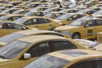 هيئة النقل البري تدرس السماح باستبدال التاكسي الأصفر بمركبات من موديل 2020