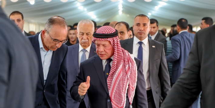 الملك من الكرك: دم الشهداء غالي علينا (فيديو)