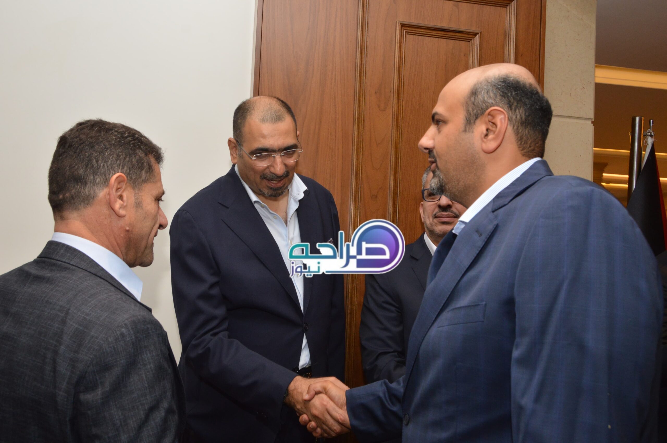 رئيس واعضاء "صناعة عمان" وممثلو القطاعات الصناعية يستقبلون المهنئين