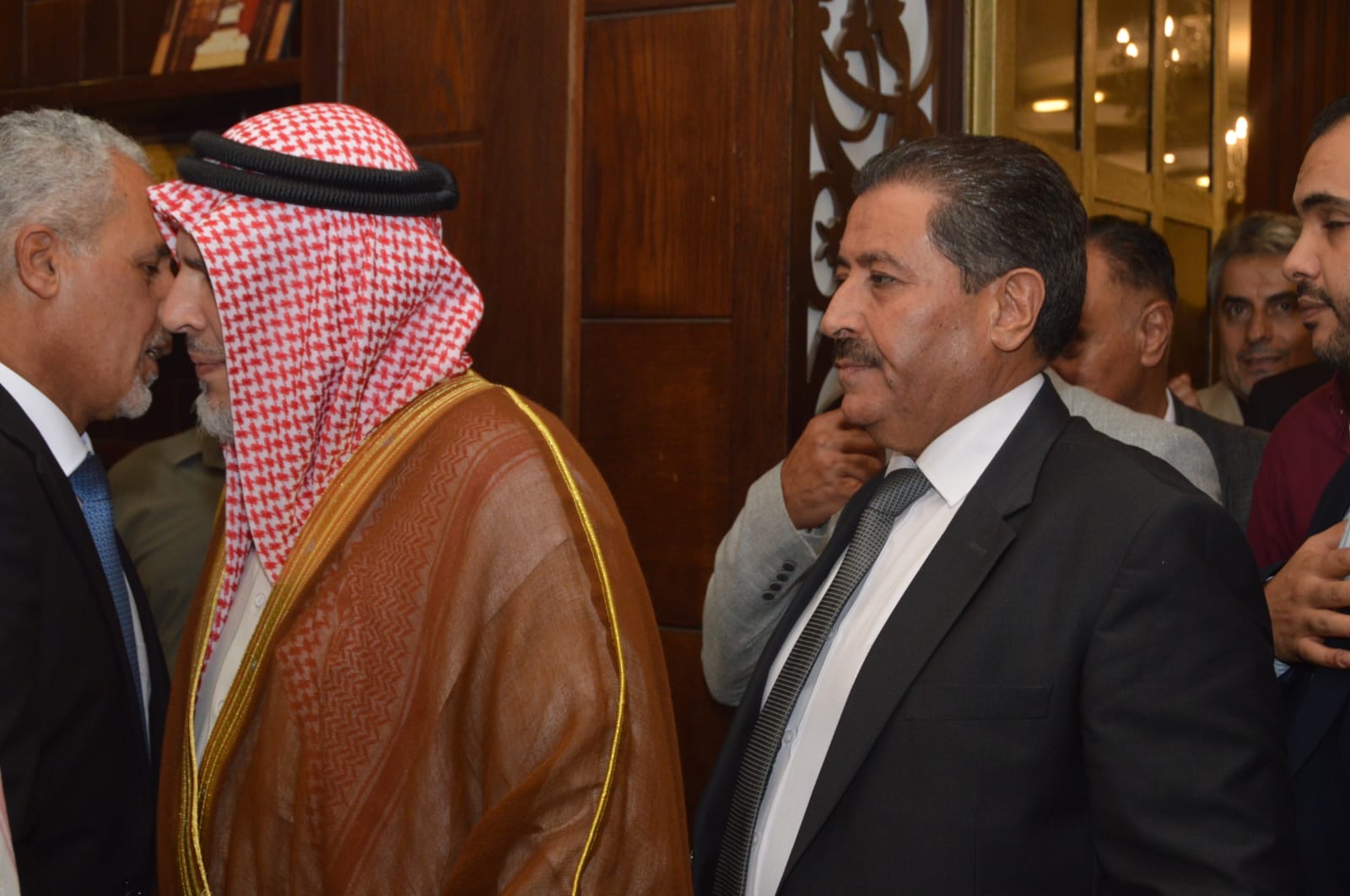 آل الحراسيس وال ابو عواد نسايب .. معالي جمال الصرايرة طلب والشيخ ابو عواد أجاب بطلب
